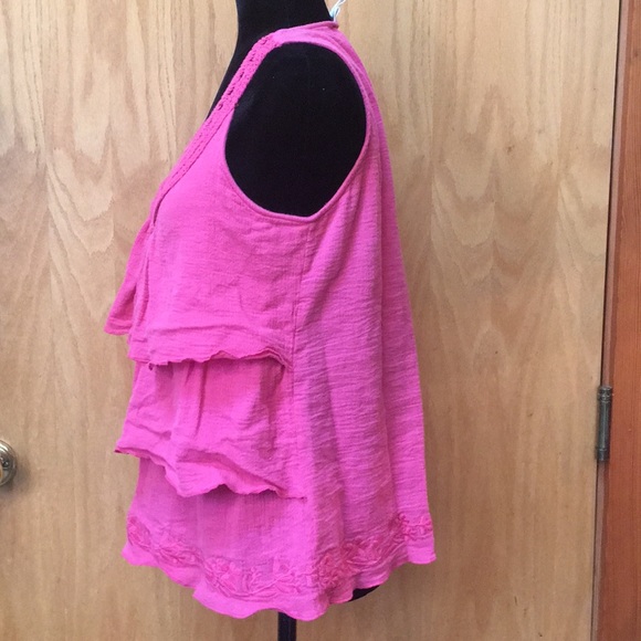3/$20 Coldwater Creek Layered Ruffle Tank - Picture 3 of 7